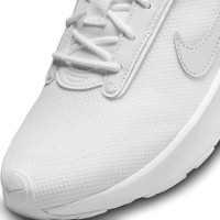Кроссовки женские Nike W Air Max Intrlk Lite White/Metallic Silver, s.36.5 фото №4 — интернет-магазин Desire.md