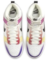 Ботинки женские Nike Wmns Dunk High Summit White/Black/Team Red/Gym Red, s.38.5 фото №9 — интернет-магазин Desire.md