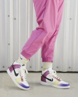 Ботинки женские Nike Wmns Dunk High Summit White/Black/Team Red/Gym Red, s.40.5 фото №6 — интернет-магазин Desire.md