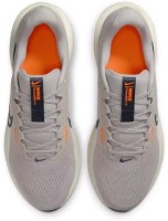 Adidași pentru bărbați Nike Downshifter 13 Light Iron Ore/Total Orange/Sail/Thunder Blue, s.43 imaginea #5 — magazin online Desire.md