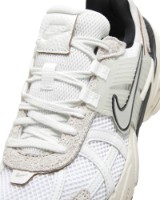 Adidași pentru dame Nike W V2K Run Summit White/Light Orewood Brown/Chrome, s.38.5 imaginea #3 — magazin online Desire.md