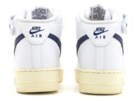 Ботинки женские Nike Wmns Air Force 1 07 Mid White/Coconut Milk/Metallic Gold/Midnight Navy, s.38 фото №4 — интернет-магазин Desire.md