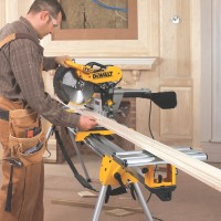 Торцовочная пила DeWalt DWS780 фото №2 — интернет-магазин Desire.md