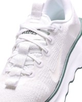Кроссовки женские Nike Motiva White/Summit White/Vintage Green, s.40 фото №3 — интернет-магазин Desire.md