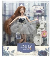 Păpușa New World Emily (QJ112B)