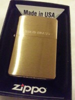 Brichetă Zippo 204 Reg Brushed Brass w/Solid Brass Engraved