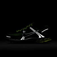 Кроссовки мужские Nike Zoom Vomero 5 Lemon Venom/Black/White/Metalic Silver, s.42 фото №10 — интернет-магазин Desire.md