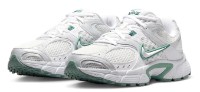 Adidași pentru dame Nike V5 Rnr Summit White/Vast Grey/Cannon/White, s.40