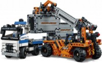 Set de construcție Lego Technic: Container Yard (42062)