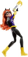 Păpușa Mattel Super Hero Girls Batgirl (DWH91)