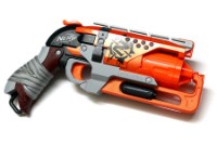 Revolver Hasbro Nerf Zombie Strike Hammershot (A4325)