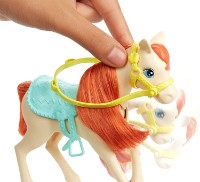 Păpușa Barbie Hugs "N" Horses (FXH15)