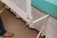 Защитный барьер для кроватки DreamBaby Phoenix Bed Rail (F761) 