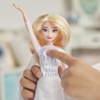 Кукла Hasbro Frozen 2 Musical Adventure Elsa (E8880)