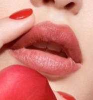 Помада для губ Christian Dior Ultra Care 750 Blossom