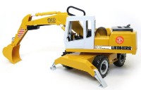 Экскаватор Bruder Liebherr (2426) фото №4 — интернет-магазин Desire.md