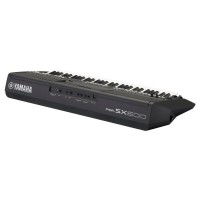 Цифровой синтезатор Yamaha PSR-SX600