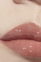 Luciu de buze Chanel Rouge Coco Gloss 722 Noce Moscata