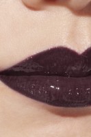Luciu de buze Chanel Rouge Coco Gloss 816 Laque Noir