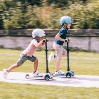 Самокат Scoot and Ride HighwayKick 3 Steel LED (96347) фото №4 — интернет-магазин Desire.md